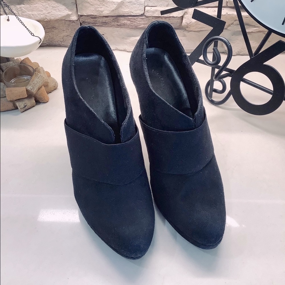 Suede Heeled Booties - Picture 3 of 11